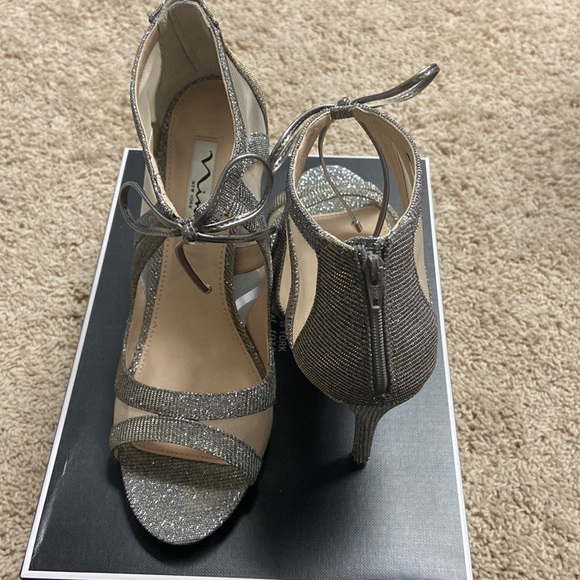 Silver glitter special occasion heels - Picture 6 of 7